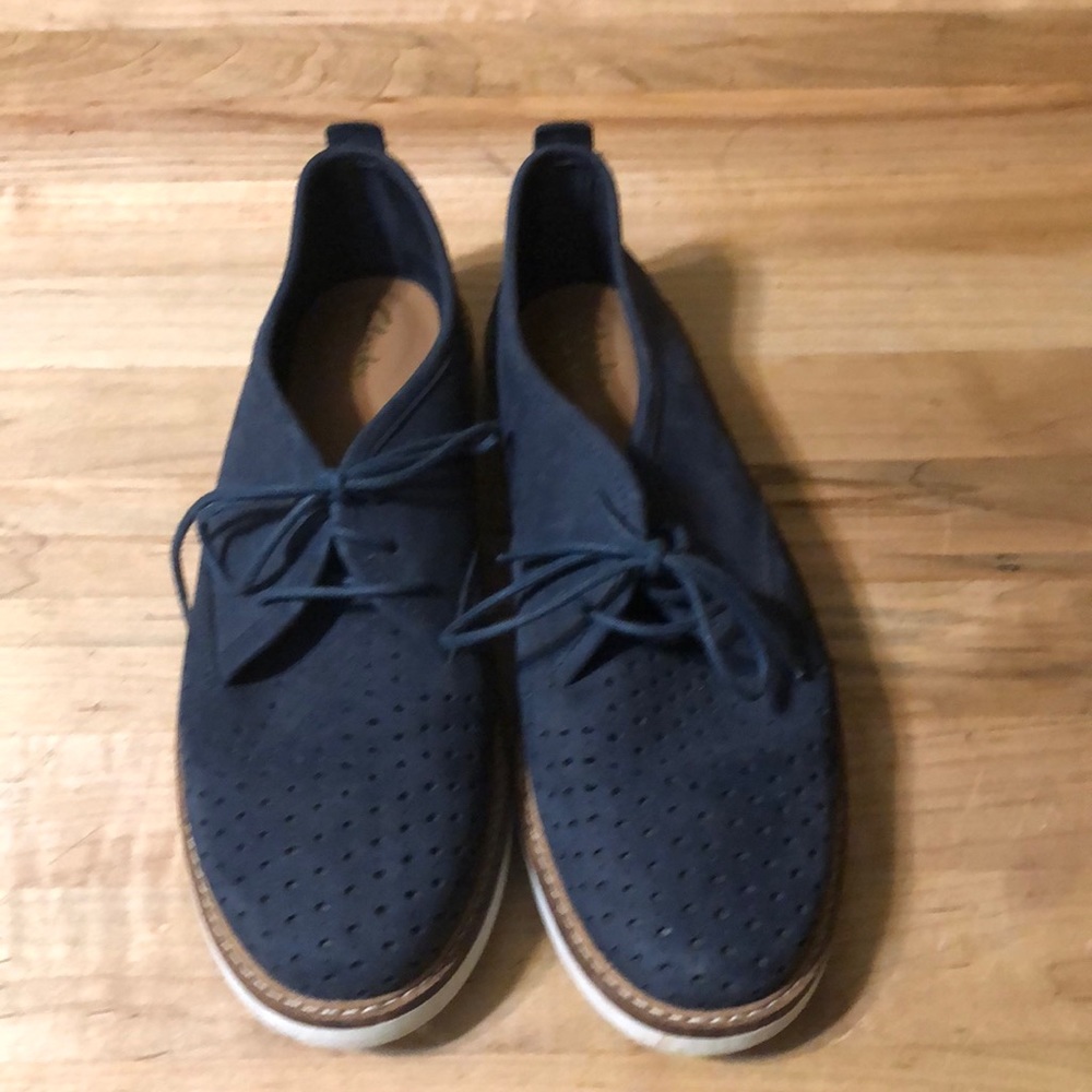Clark’s artisan lace up oxfords FINAL PRICE